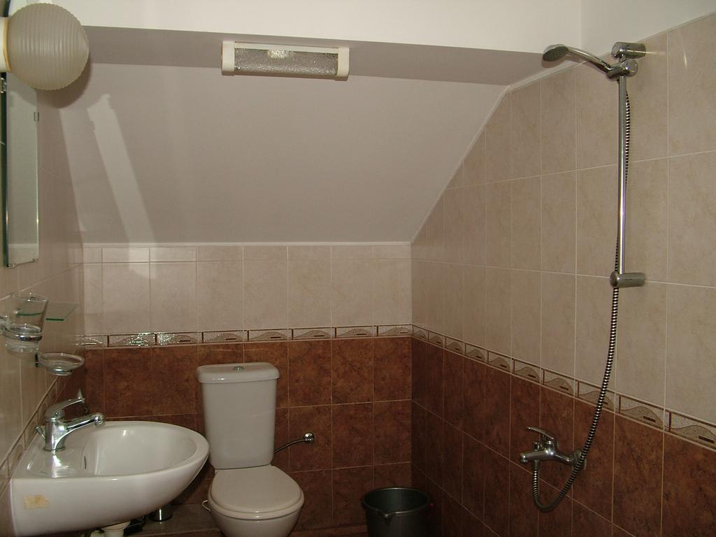 Kisiovi Apartment Девин Экстерьер фото
